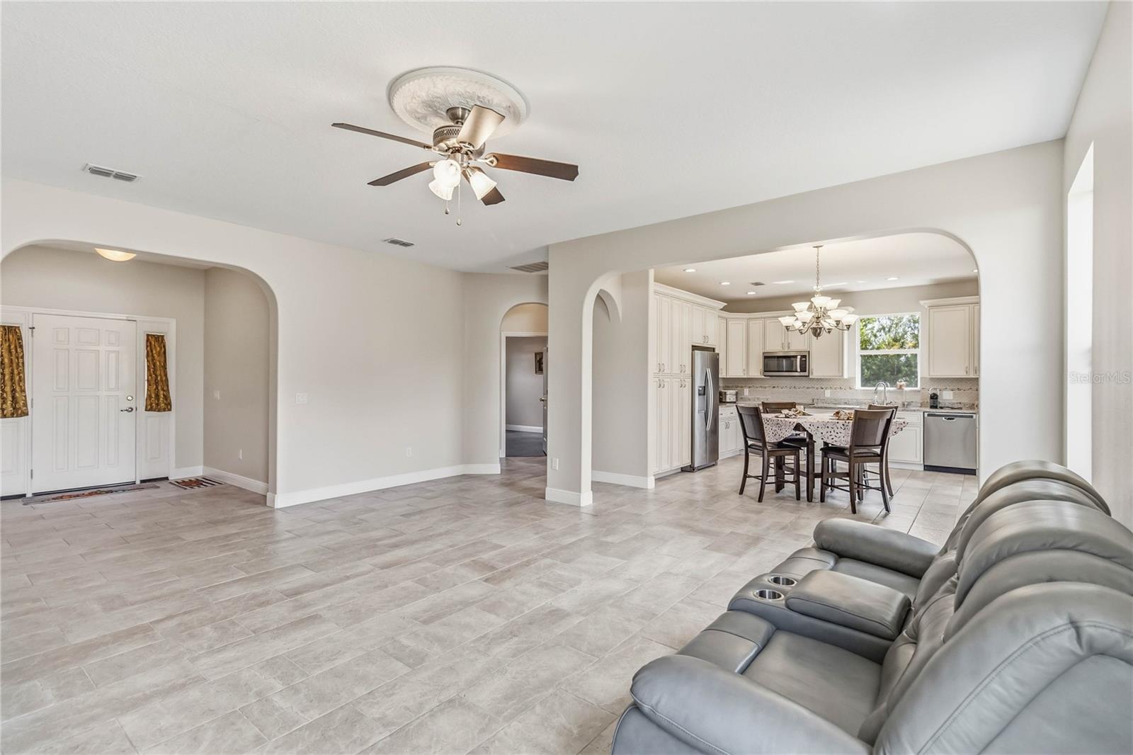 DELTONA LAKES UNIT 07 - Residential