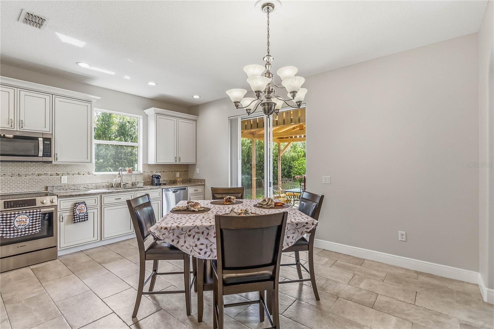 DELTONA LAKES UNIT 07 - Residential