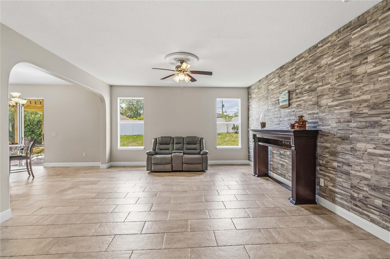 DELTONA LAKES UNIT 07 - Residential