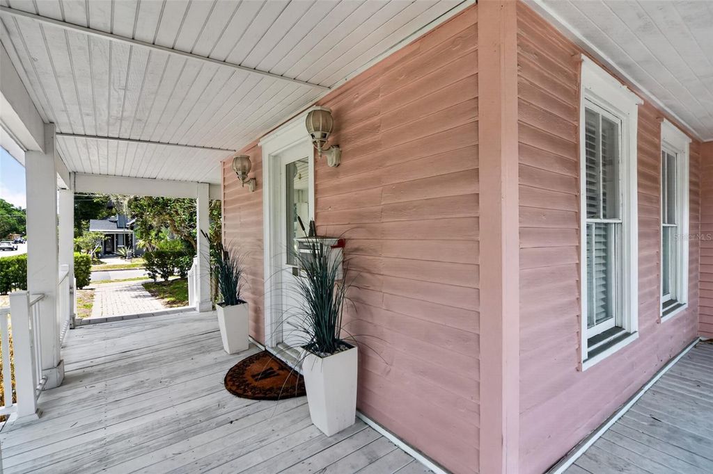 Photo of 19 W Princeton Street, Orlando, FL 32804 (MLS # O6412272)