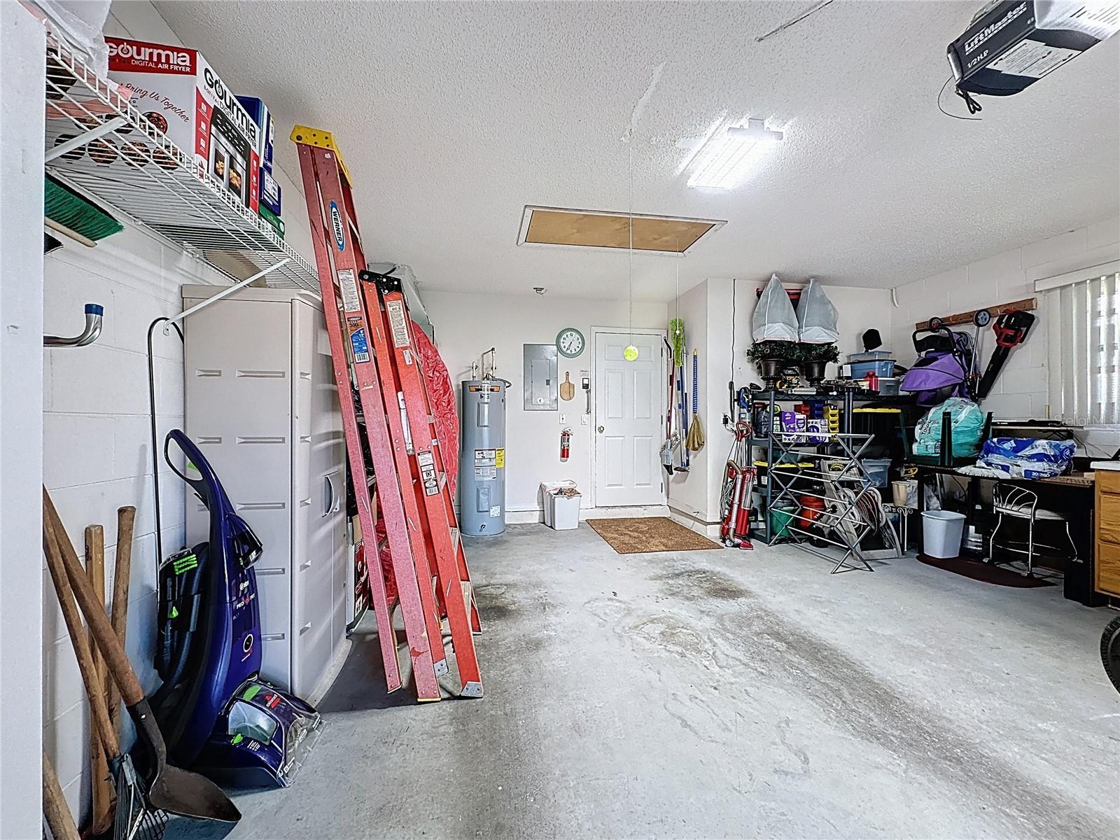 KINGS RIDGE - Residential