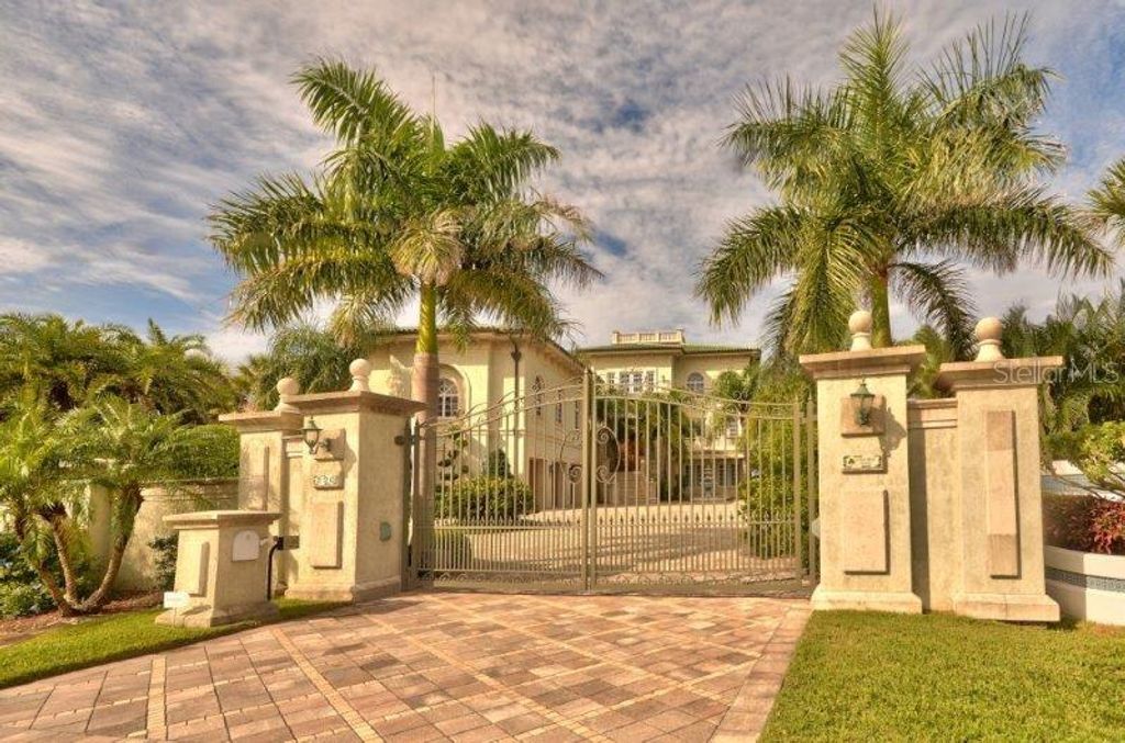 Photo of 220 Gulf Boulevard #8, Belleair Beach, FL 33786 (MLS # TB8474498)