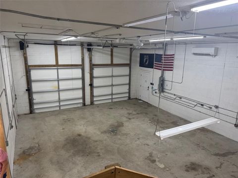 Photo of 206 Barwick Street, Wildwood, FL 34785 (MLS # G5096498)