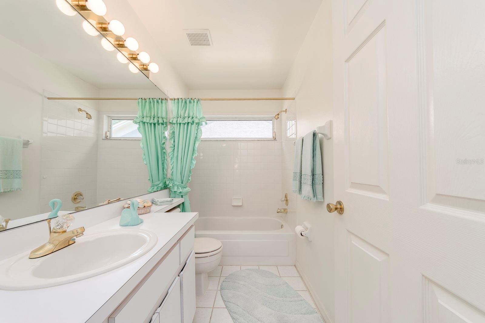 CROSSINGS AT LAKE TARPON - Residential