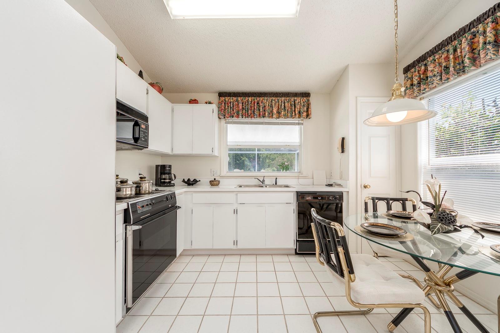 CROSSINGS AT LAKE TARPON - Residential