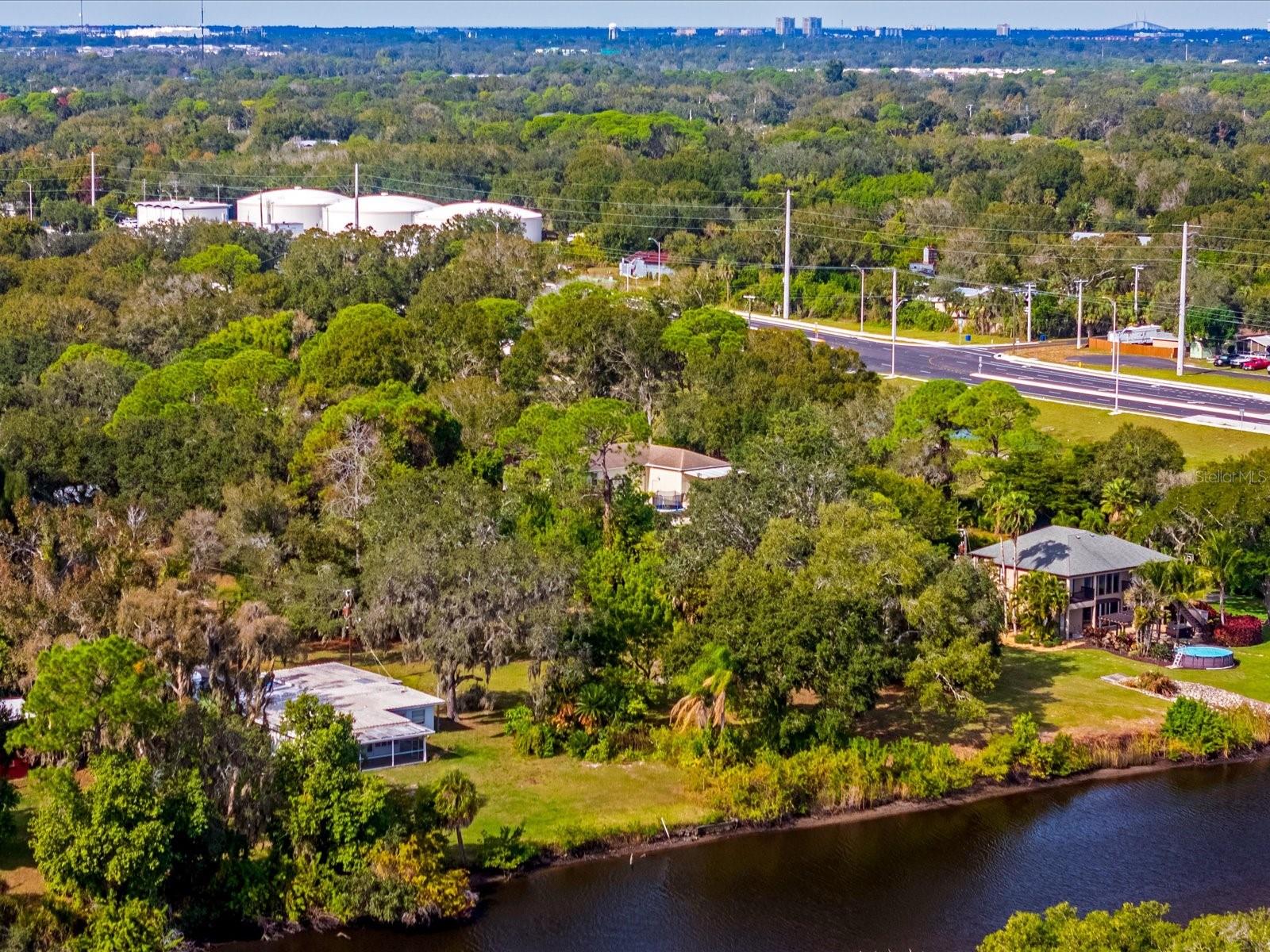 ROYAL PALM GARDENS - Land