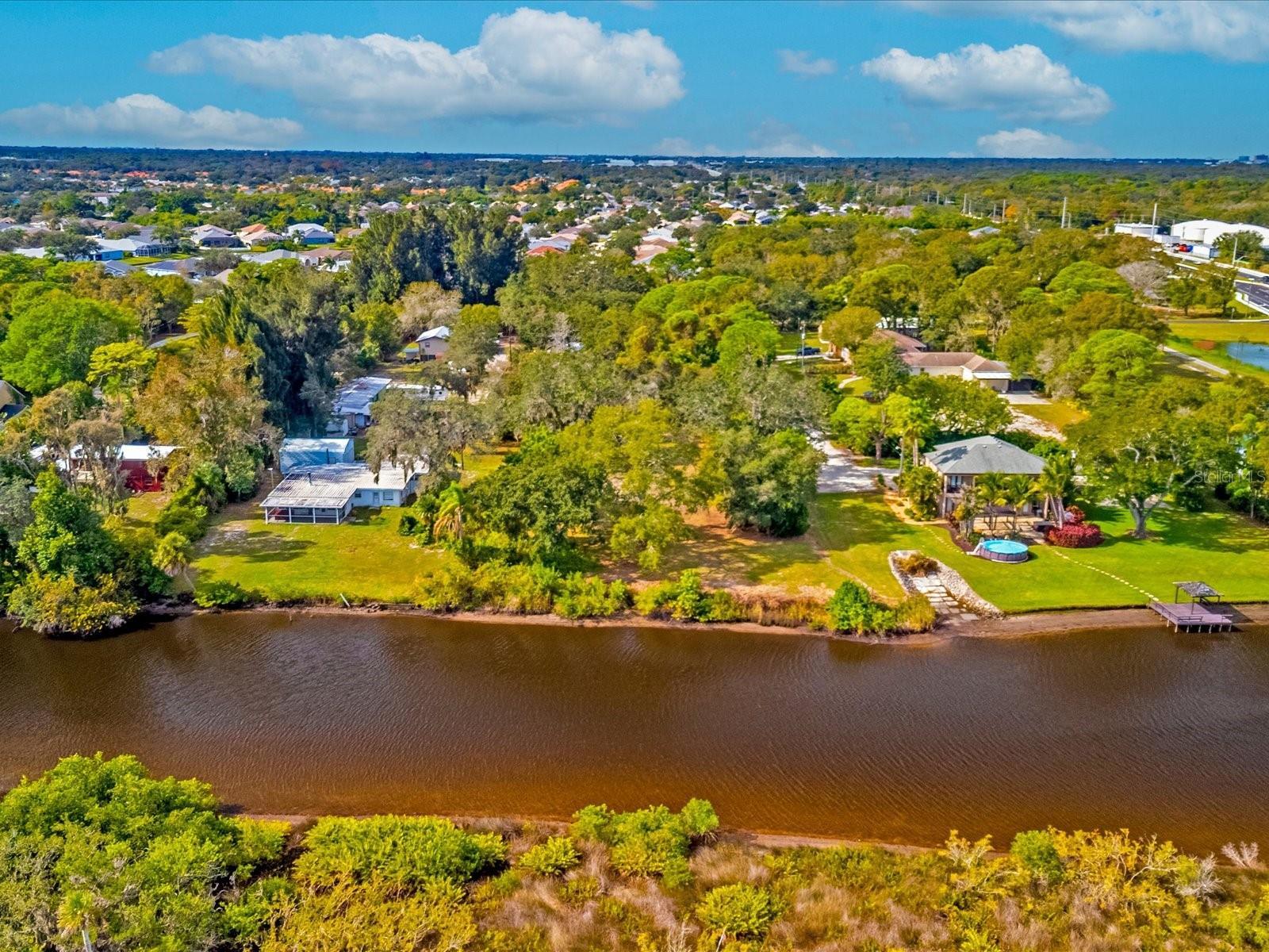 ROYAL PALM GARDENS - Land