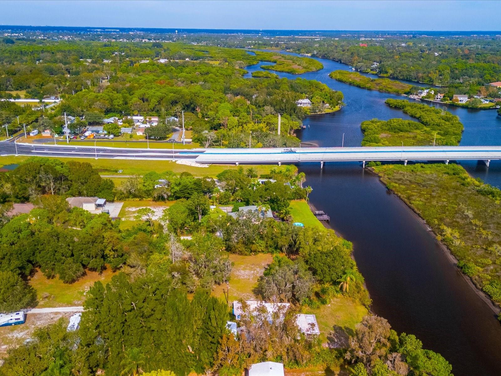 ROYAL PALM GARDENS - Land