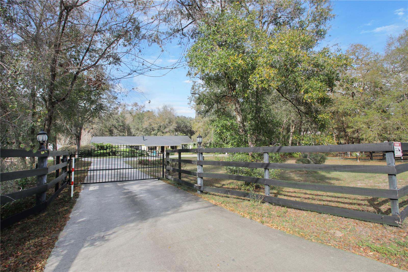 2525 W PONKAN ROAD