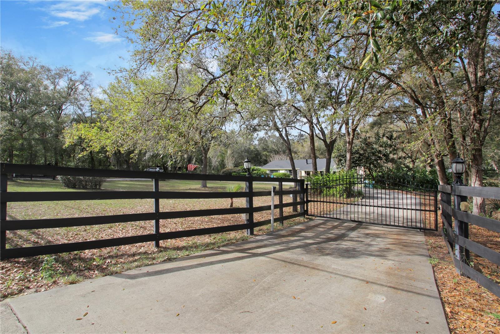 2525 W PONKAN ROAD