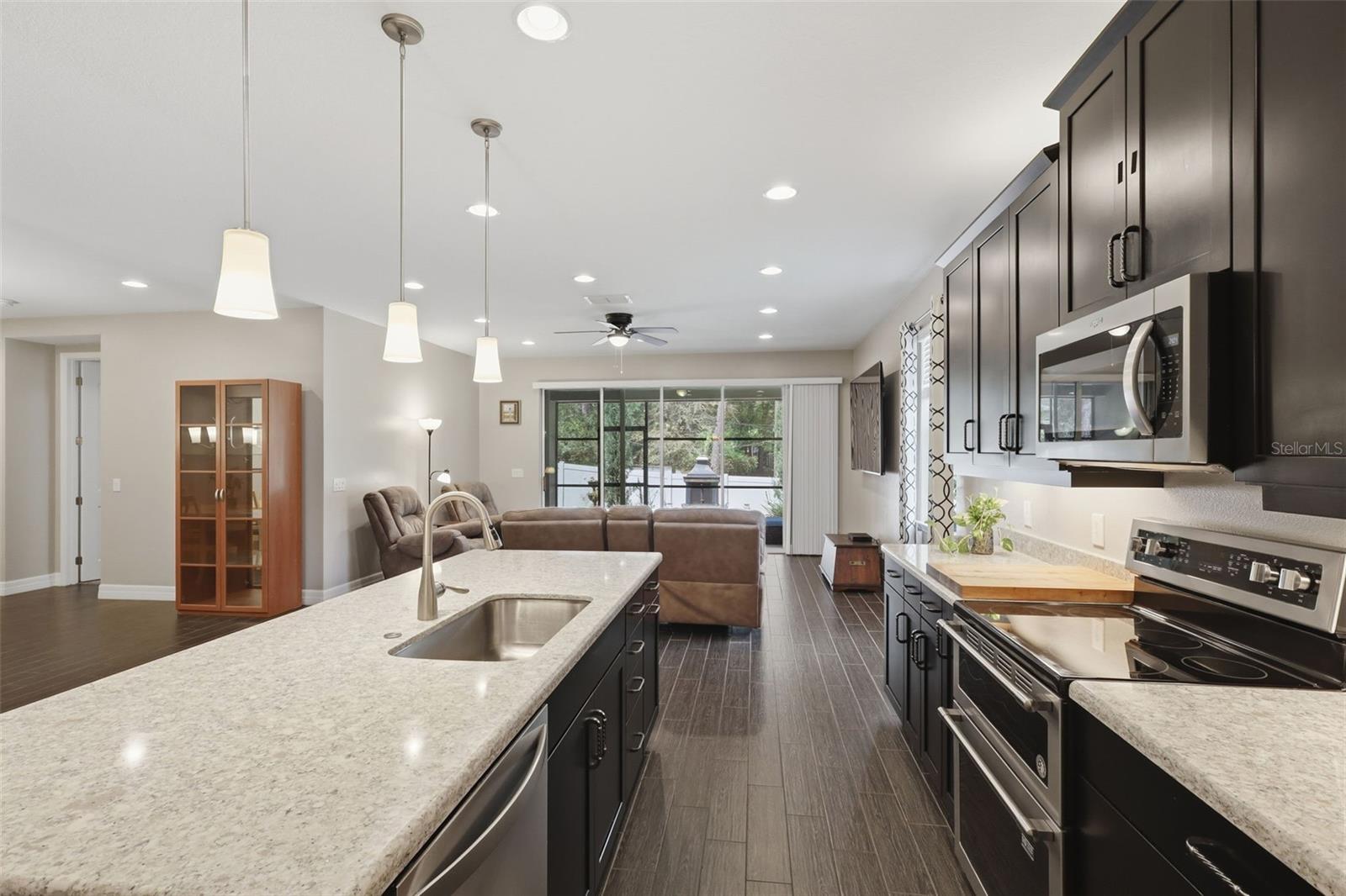 BENTLEY GREEN - Residential