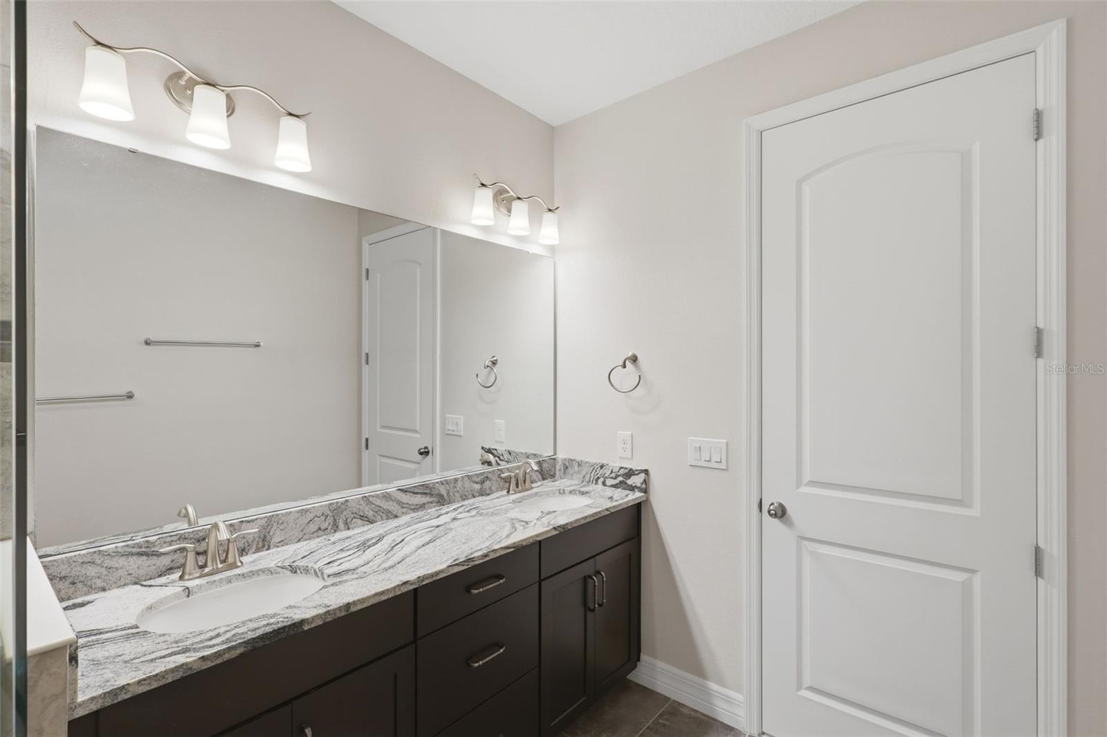 BENTLEY GREEN - Residential