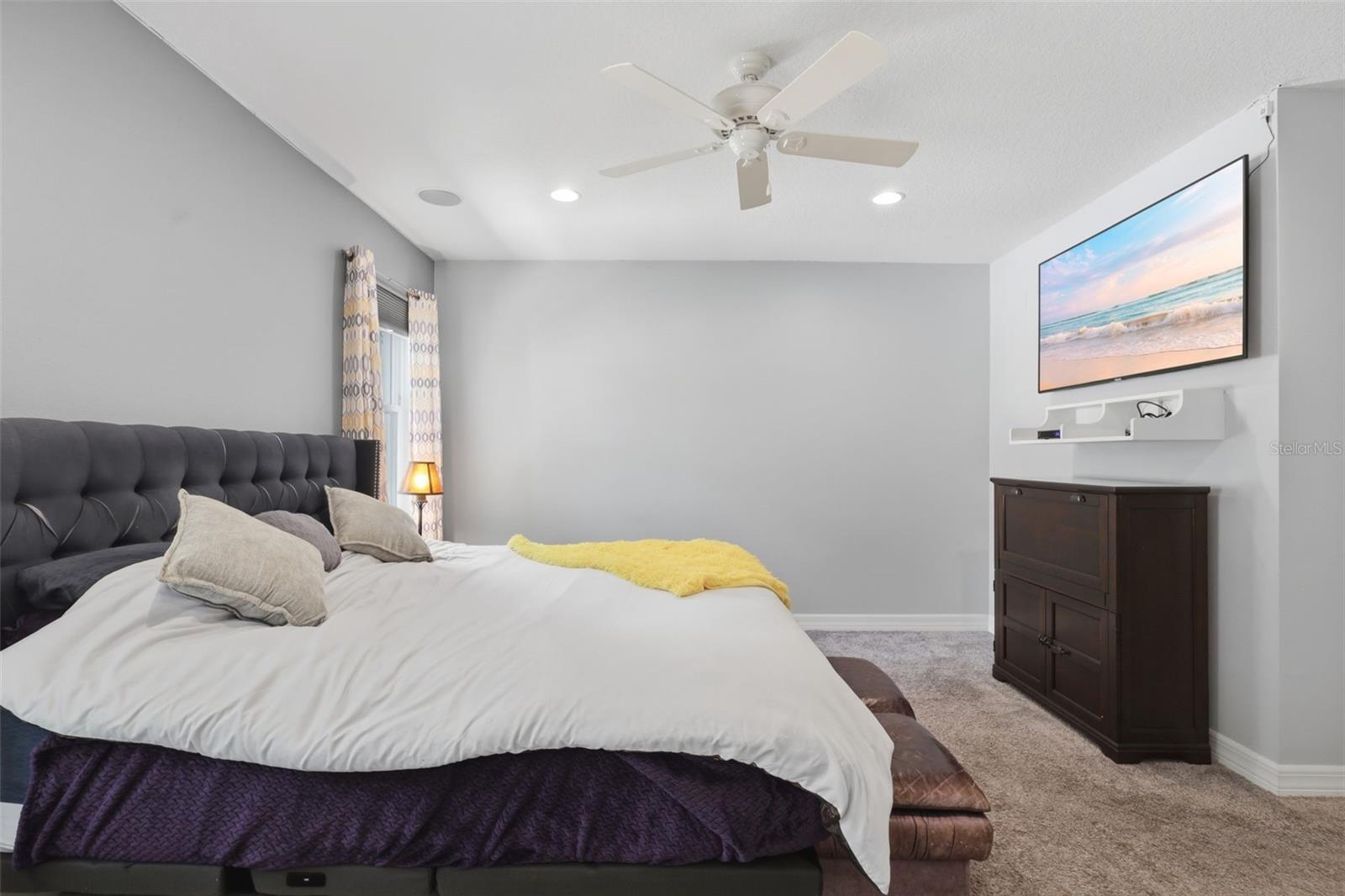 BENTLEY GREEN - Residential