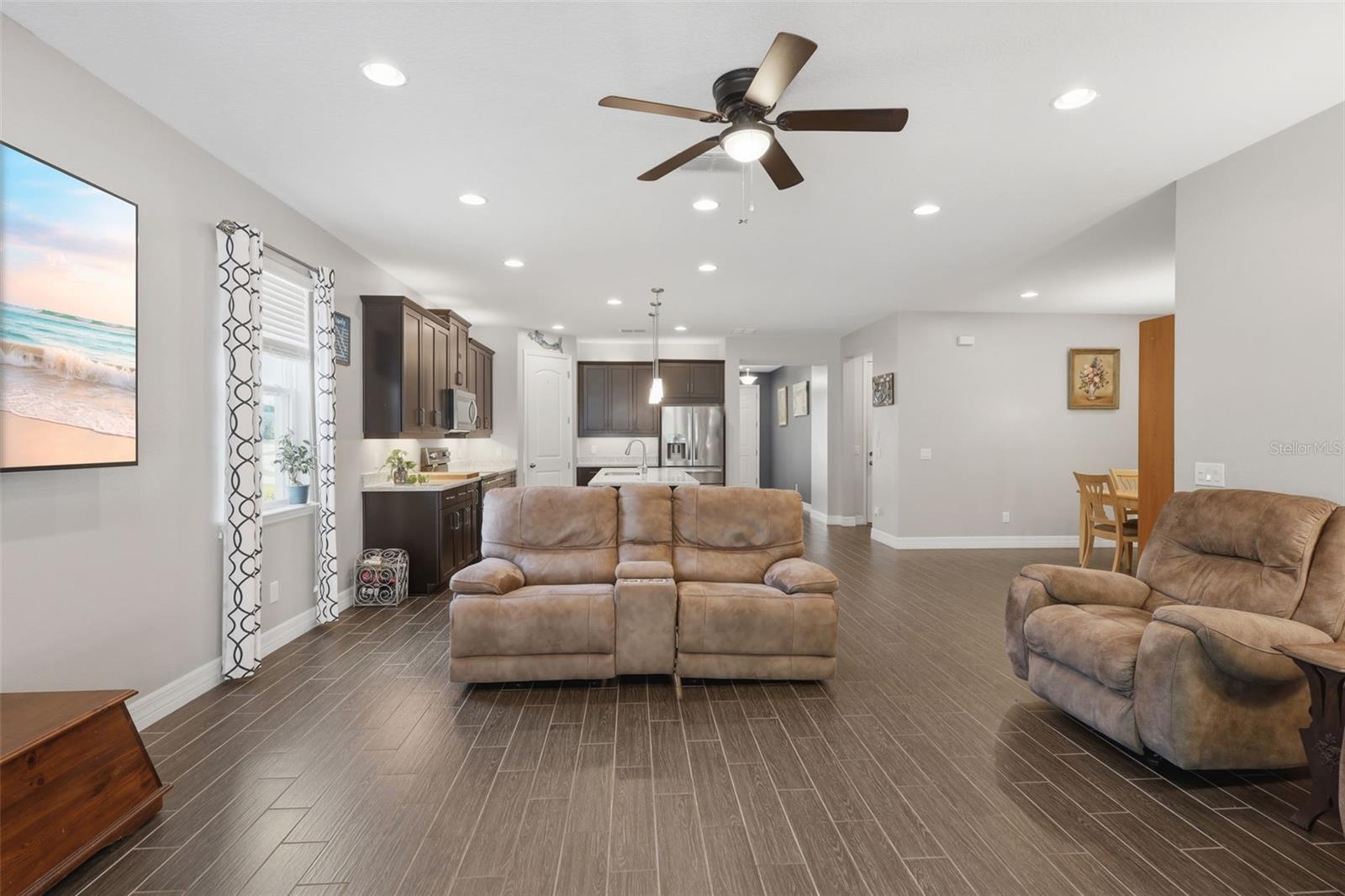 BENTLEY GREEN - Residential