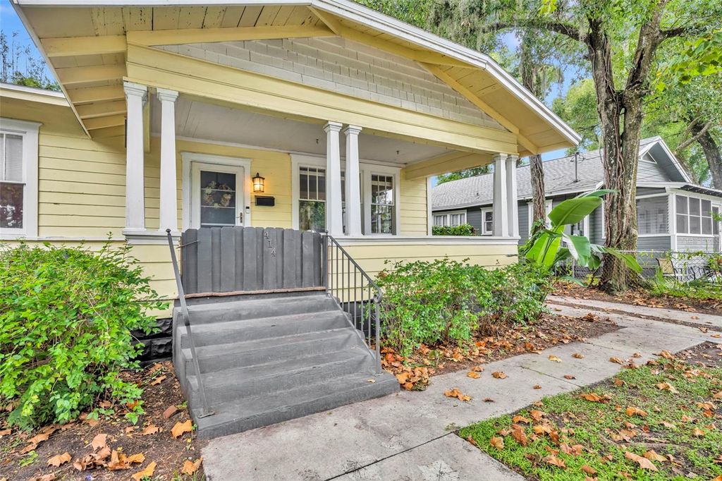 Photo of 414 Briercliff Drive, Orlando, FL 32806 (MLS # O6350813)