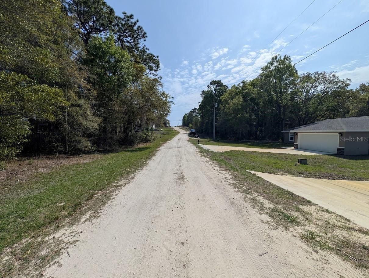 RAINBOW PARK UN 02 - Land