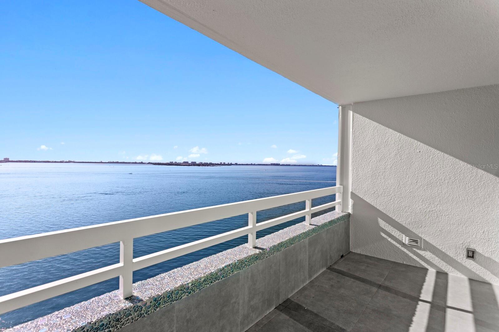 CONDO ON THE BAY TOWER I - Residential