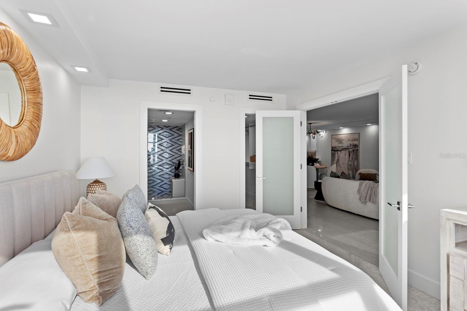 CONDO ON THE BAY TOWER I - Residential