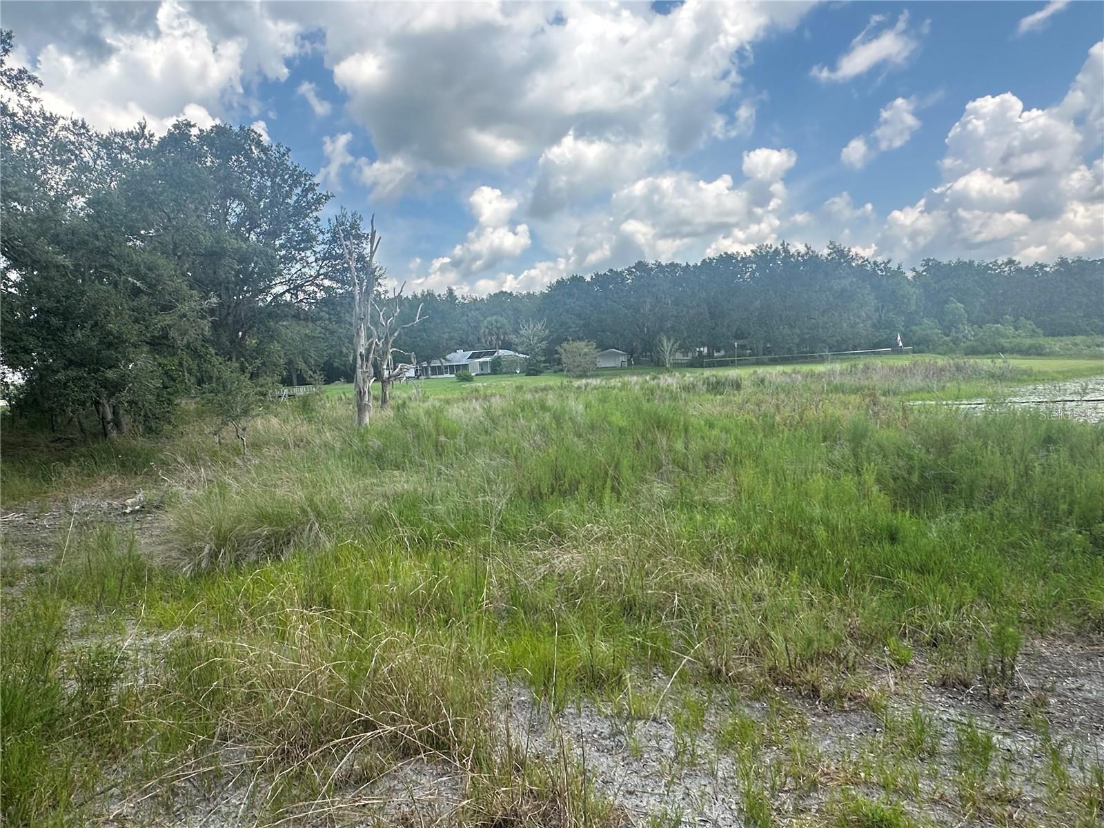 RAINBOW LAKES ESTATE - Land