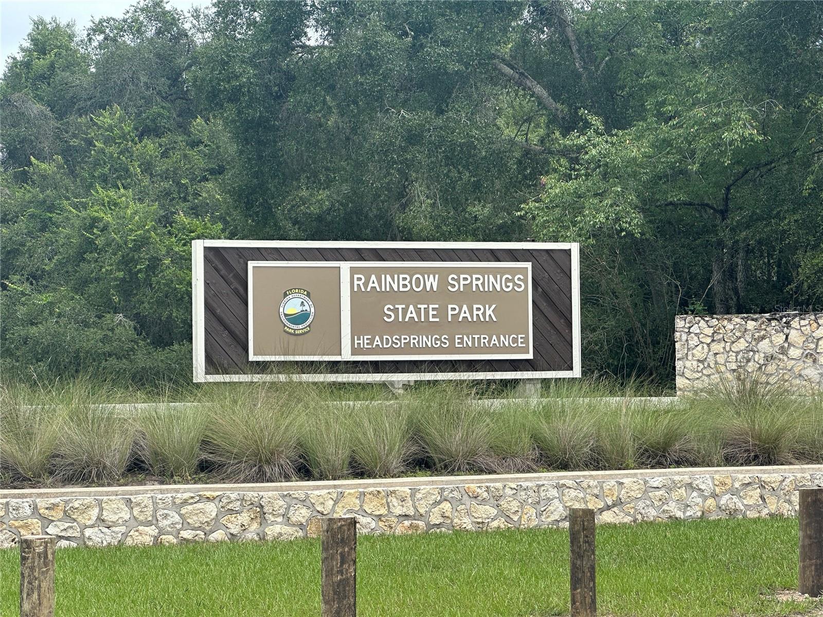 RAINBOW LAKES ESTATE - Land