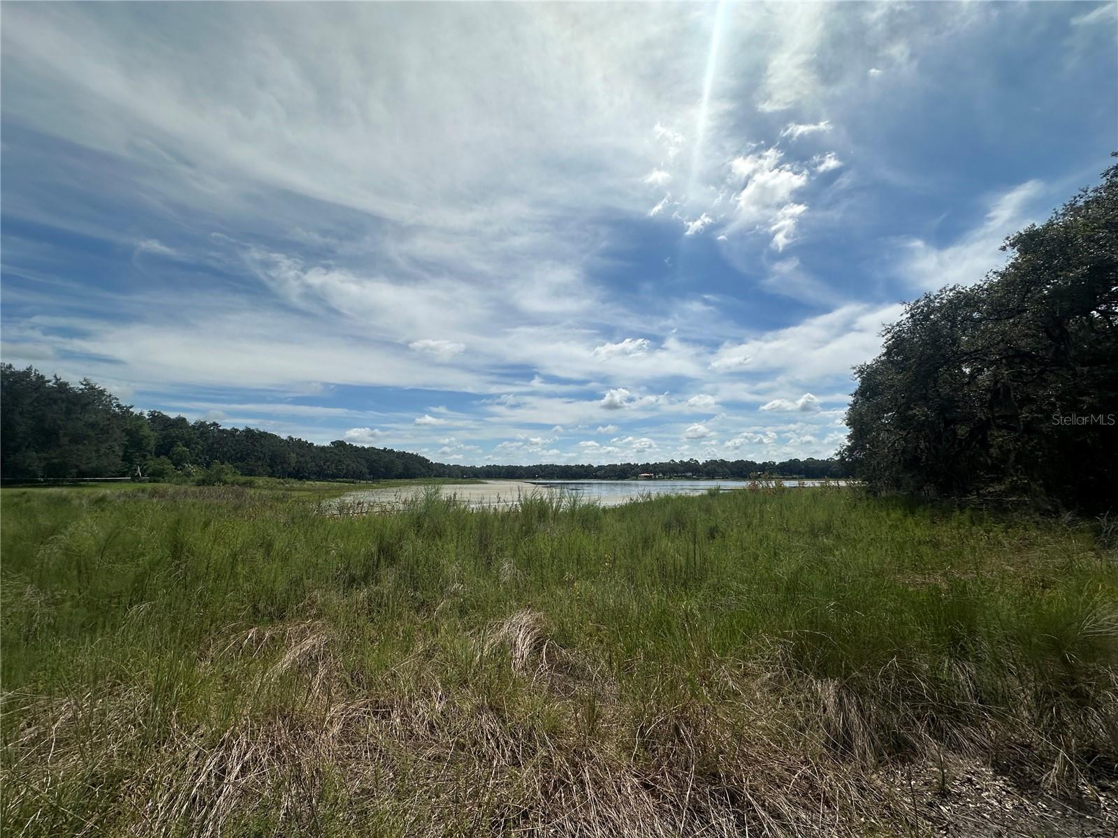 RAINBOW LAKES ESTATE - Land