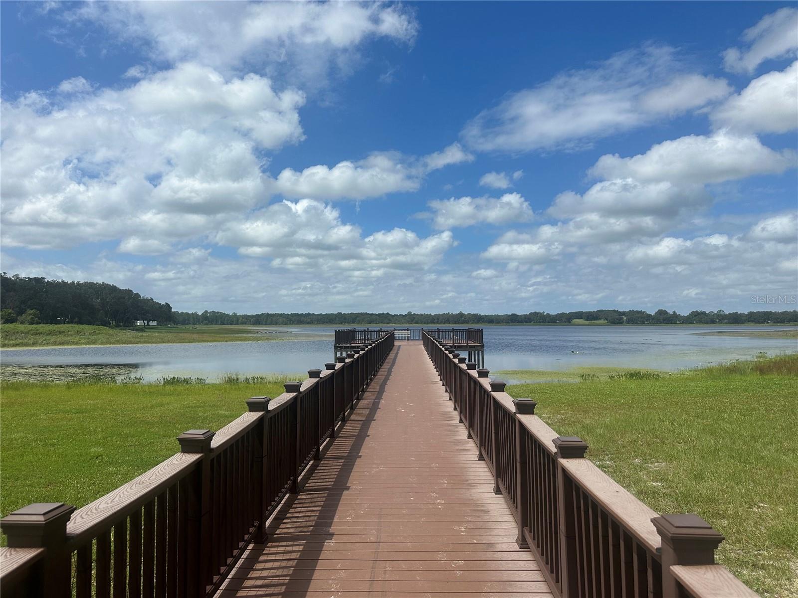 RAINBOW LAKES ESTATE - Land