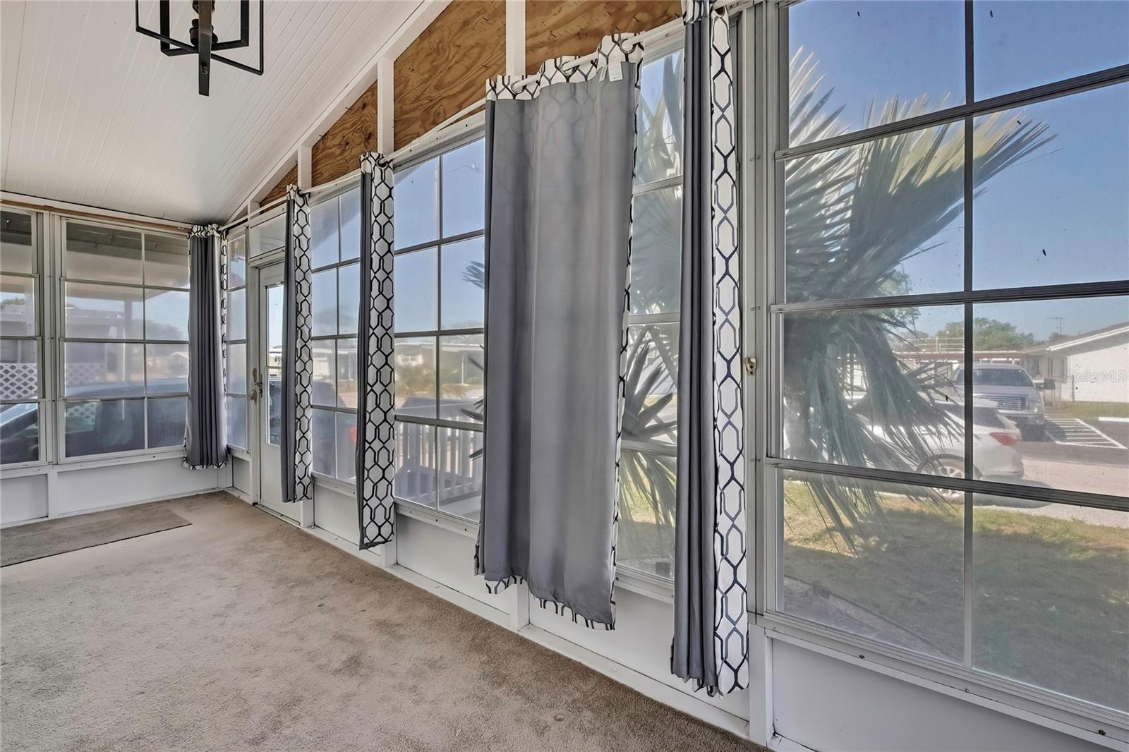 BUENA VISTA MANOR - Residential