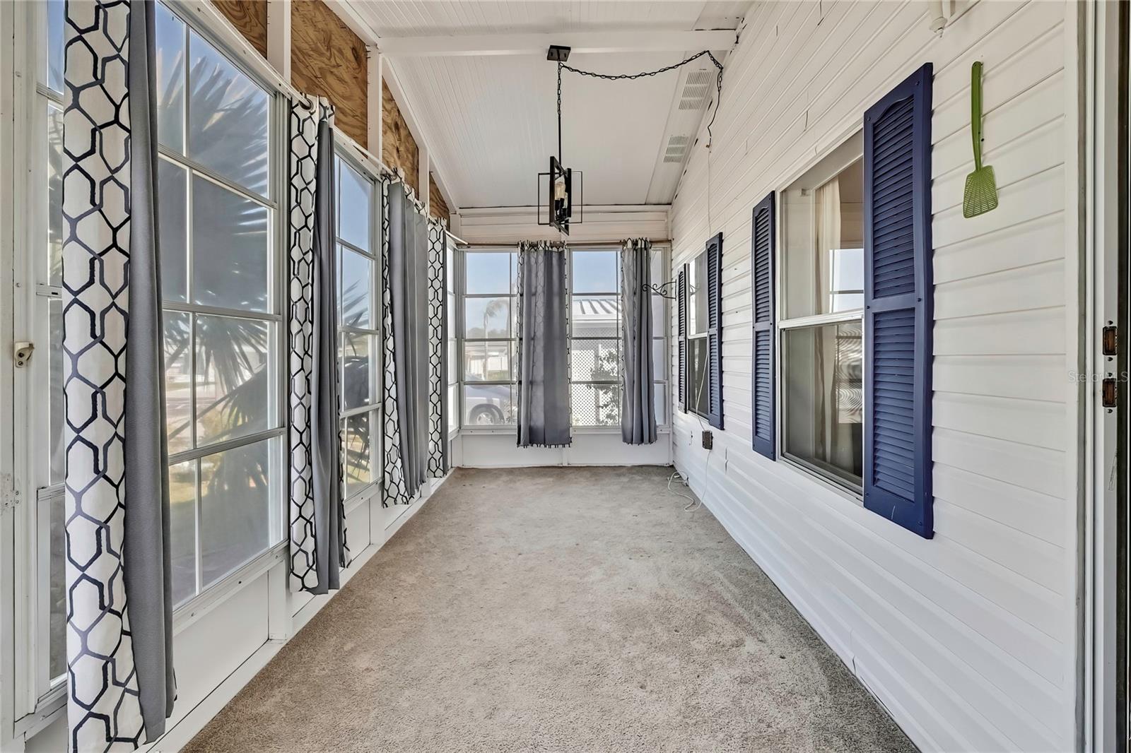 BUENA VISTA MANOR - Residential