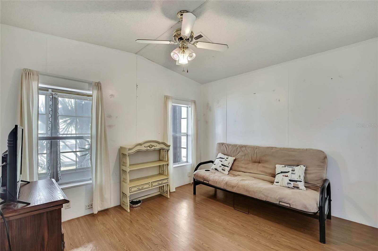 BUENA VISTA MANOR - Residential