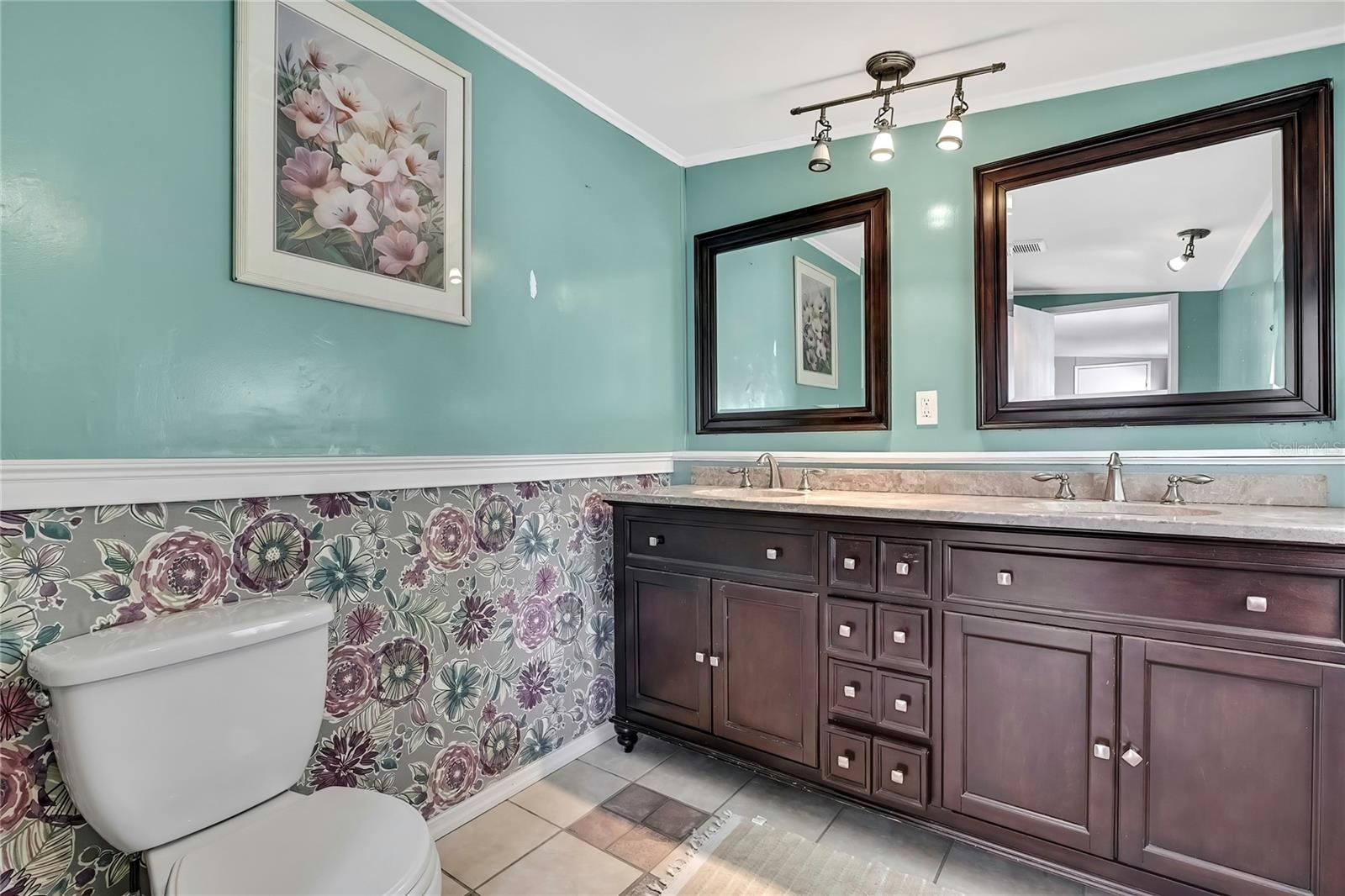 BUENA VISTA MANOR - Residential