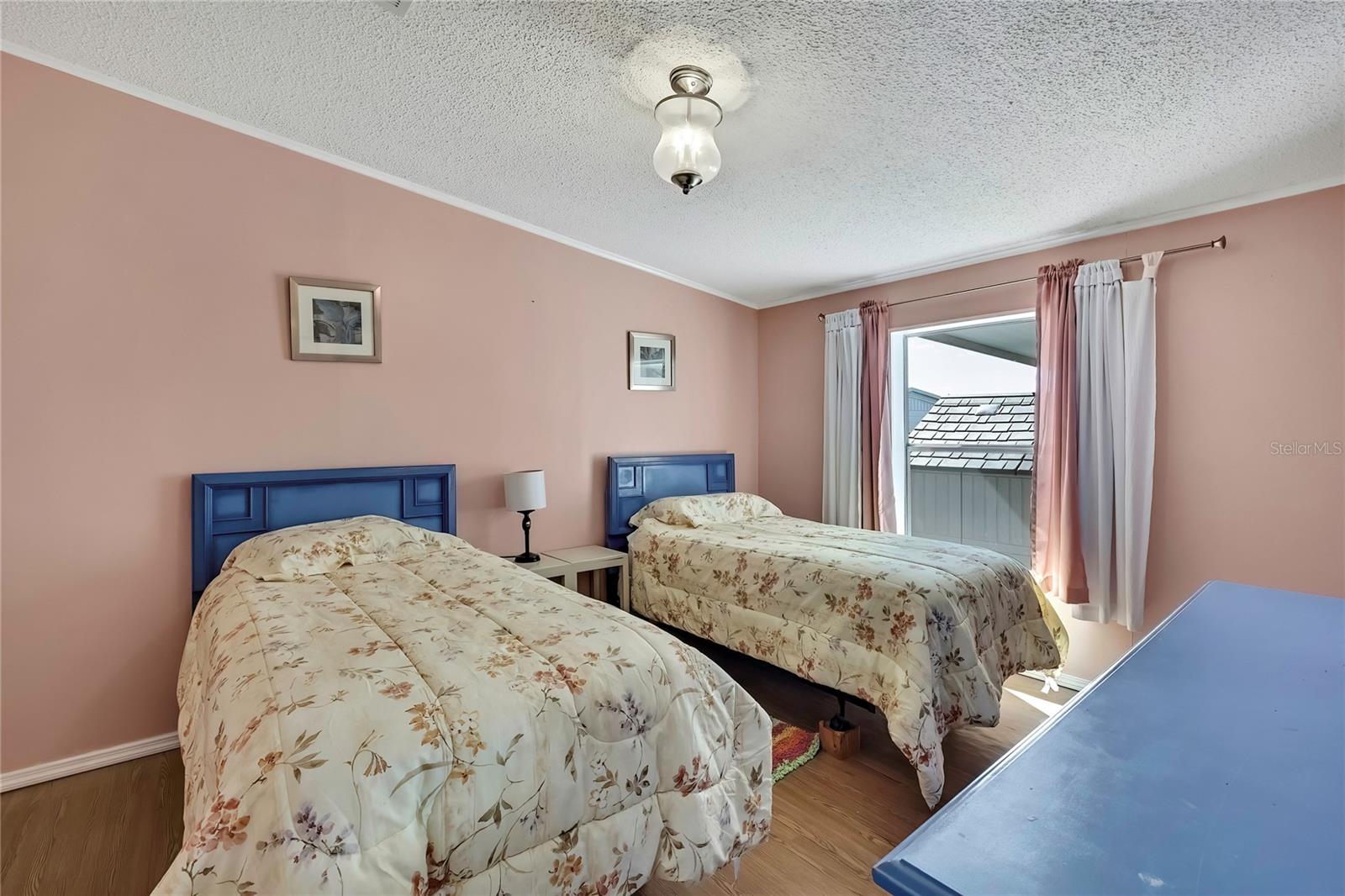 BUENA VISTA MANOR - Residential