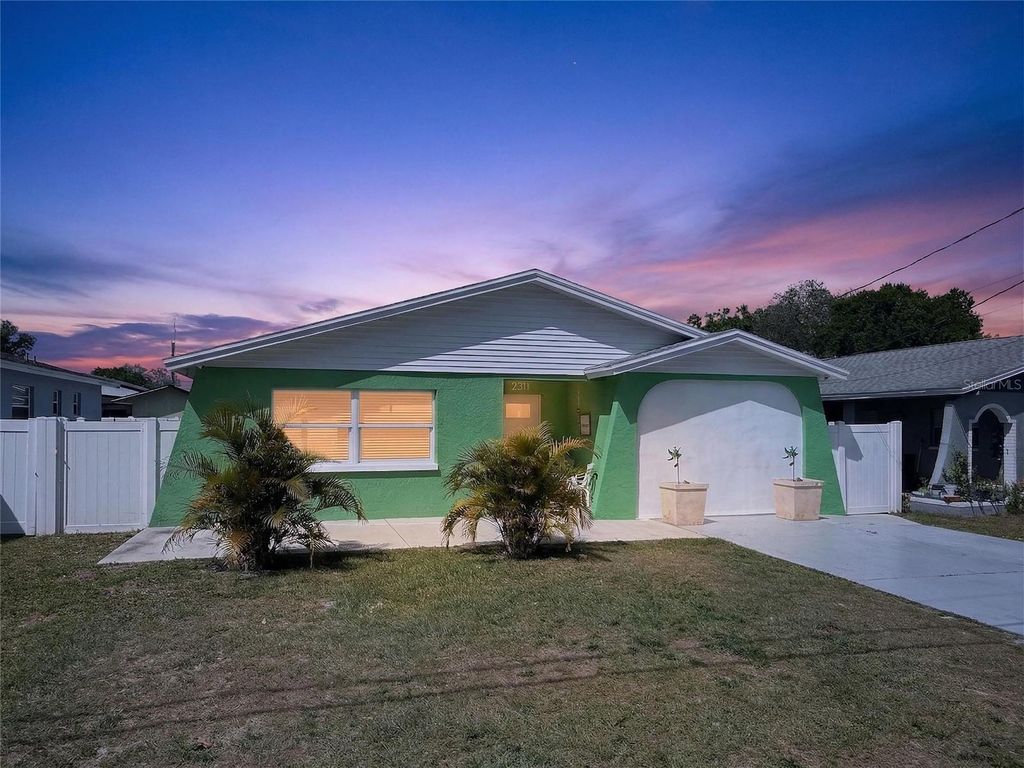 Photo of 2311 W Kentucky Avenue, Tampa, FL 33607 (MLS # TB8493439)