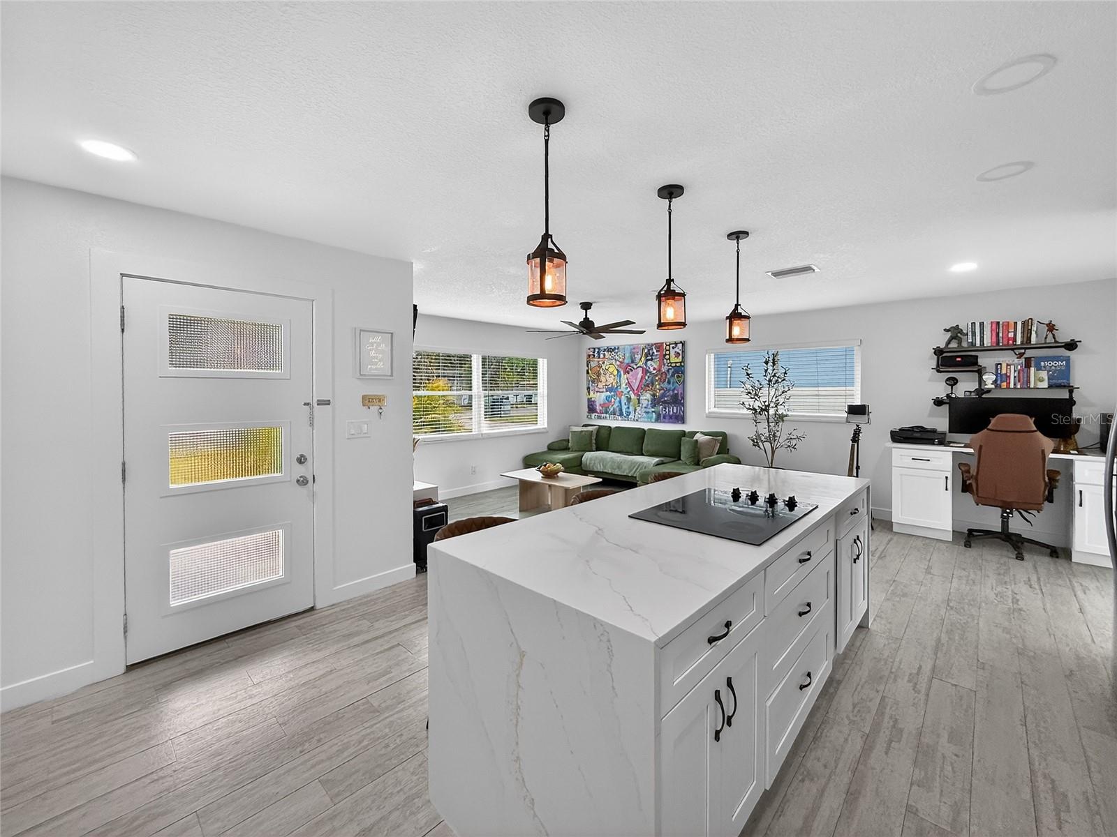 2311 W KENTUCKY AVENUE