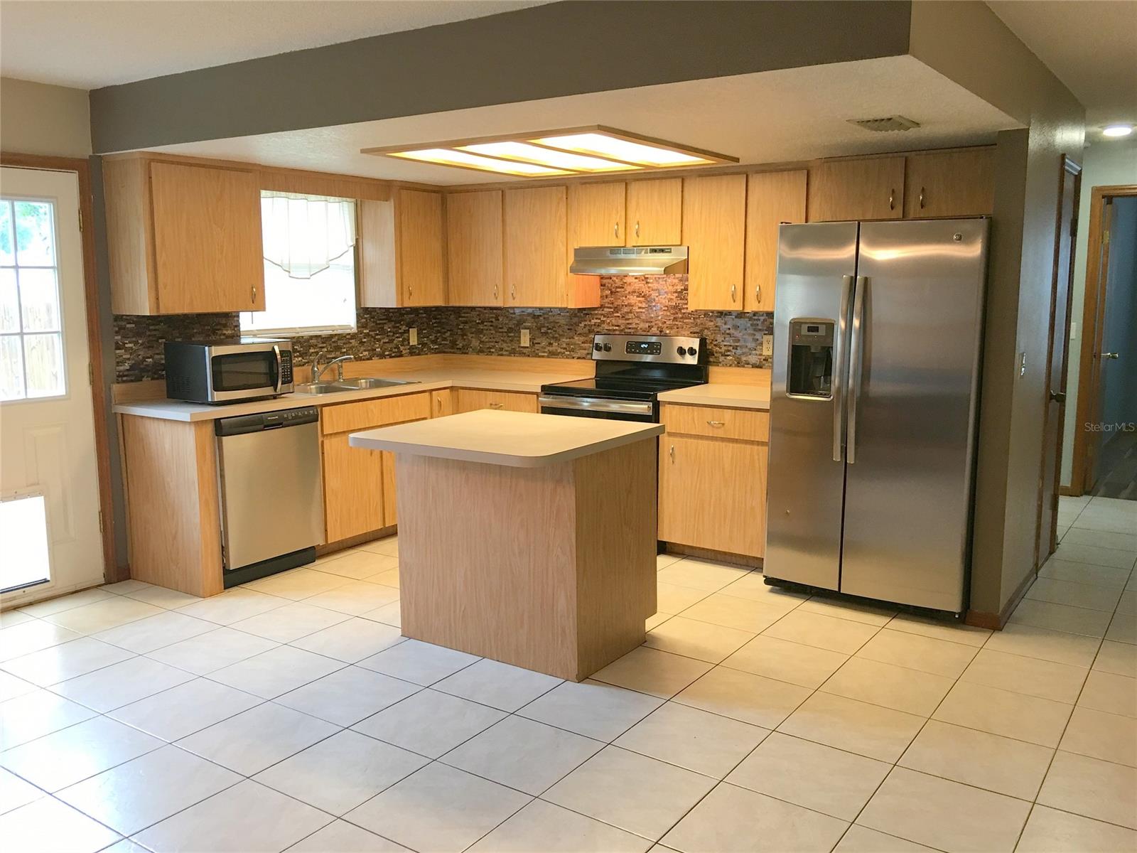 Florida Shores 01 - Residential