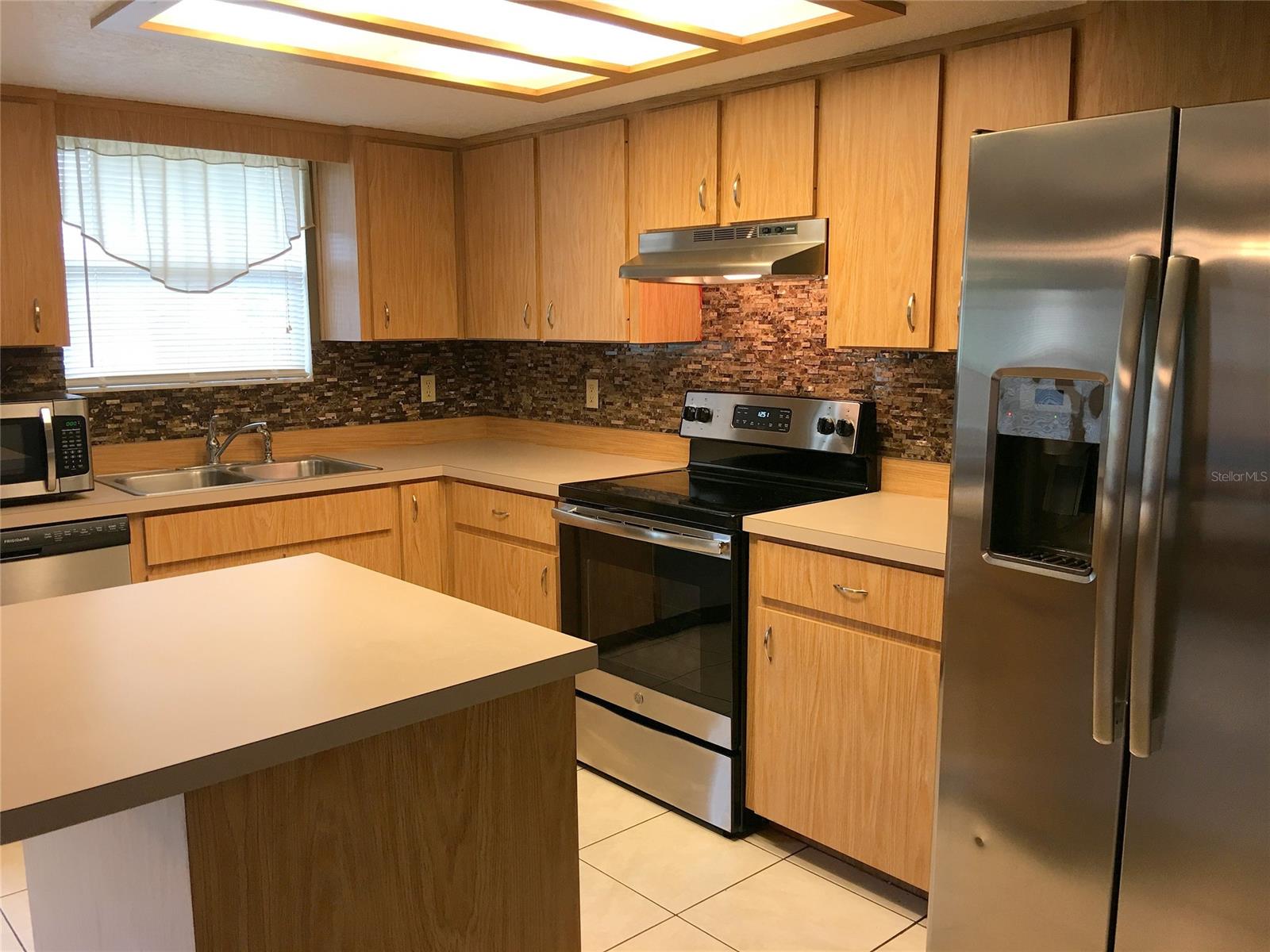 Florida Shores 01 - Residential