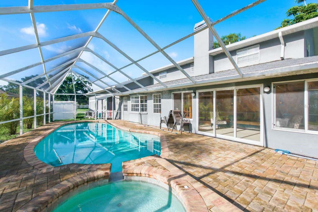 Photo of 6451 76th Terrace N, Pinellas Park, FL 33781 (MLS # TB8530647)