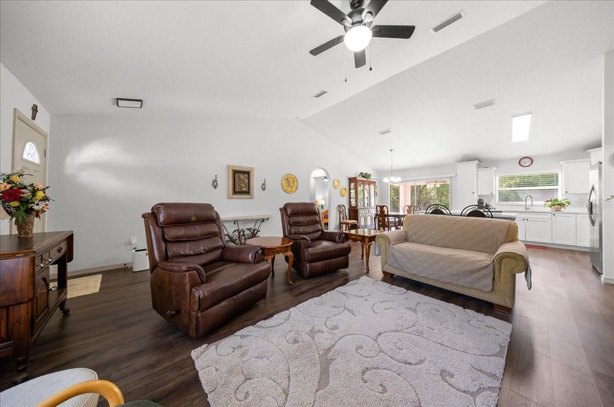 SILVER SPGS SHORES UN 38 - Residential