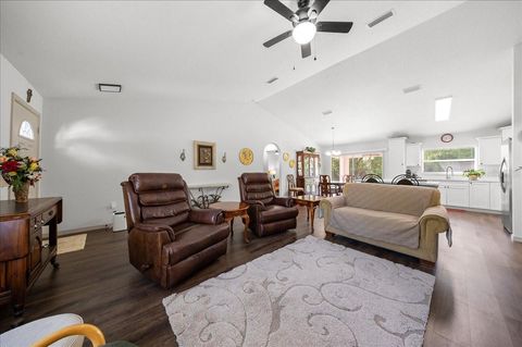 Tiny photo for 8 Guava Pass Trail, Ocklawaha, FL 32179 (MLS # G5110524)