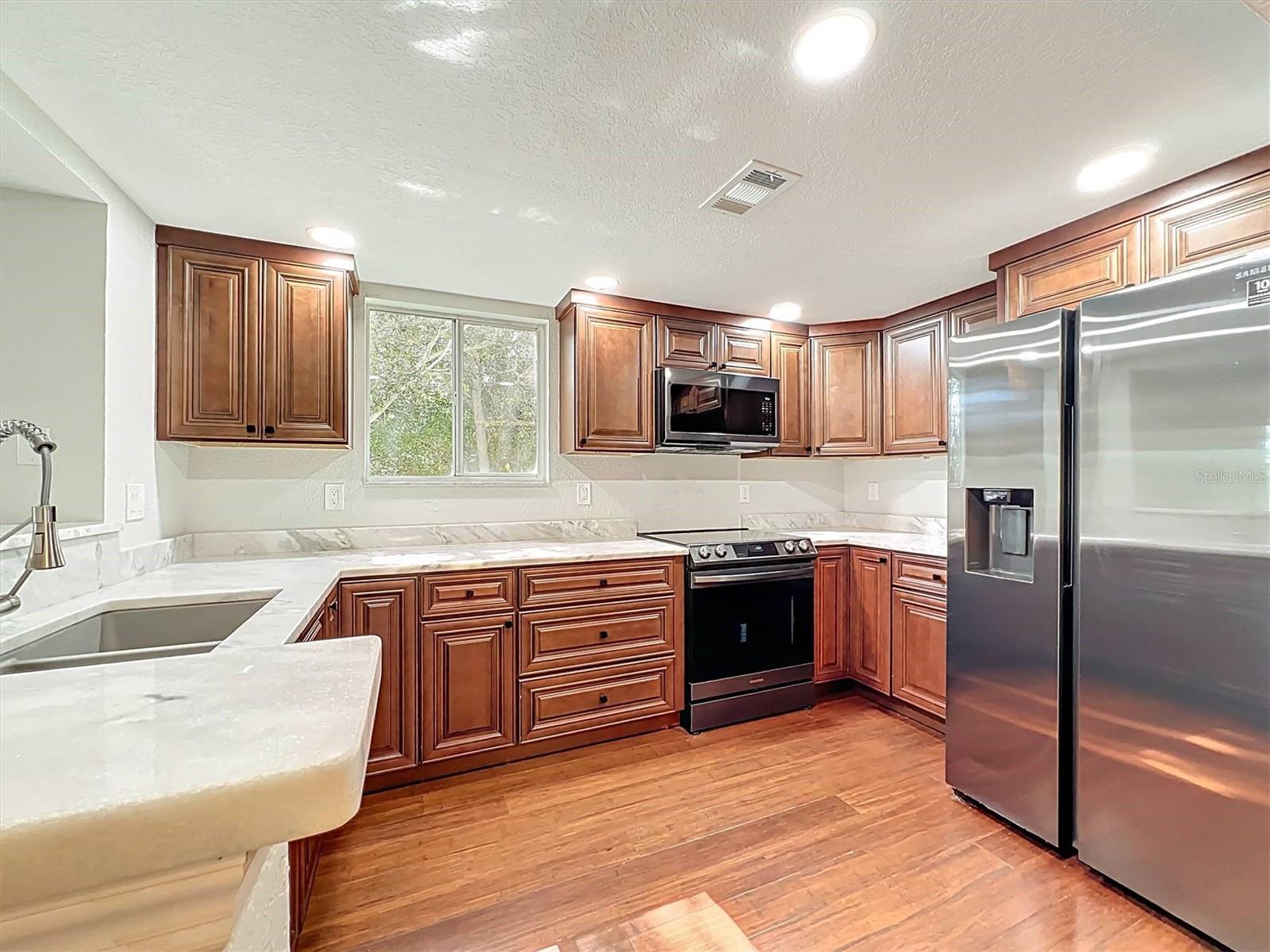 TARA CAY SOUND SOUTH II - Residential