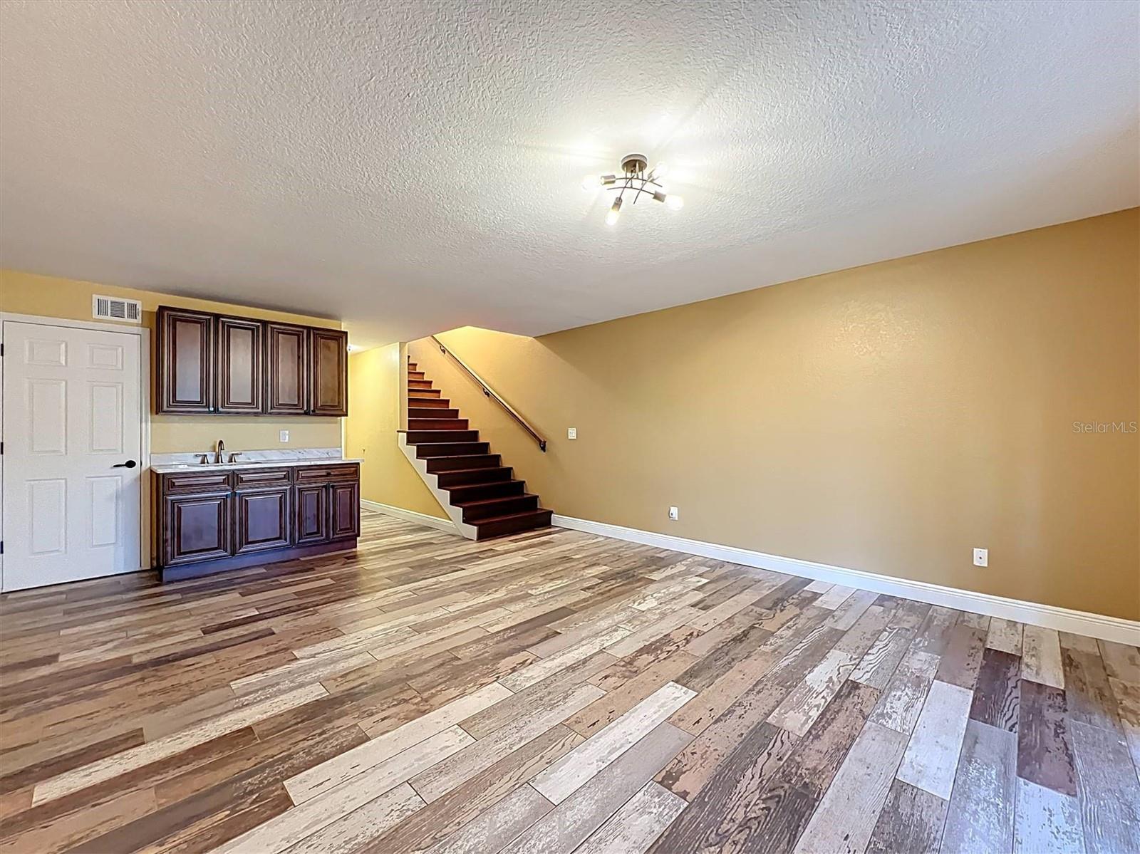 TARA CAY SOUND SOUTH II - Residential