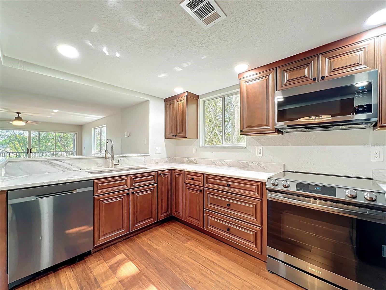 TARA CAY SOUND SOUTH II - Residential