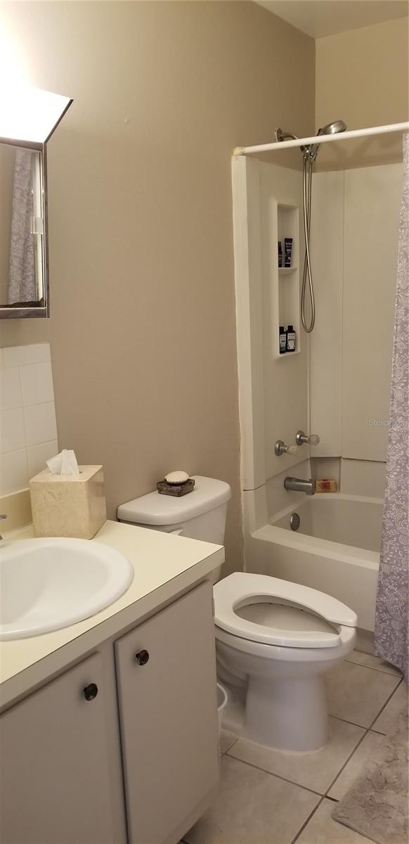 CLOVERPLACE CONDO - Residential