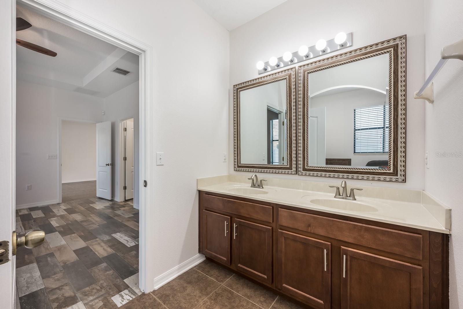 TIERRA BELLA SUB - Residential