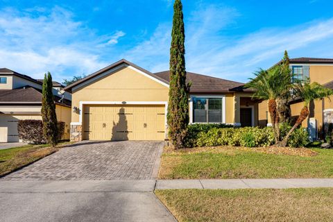 Photo of 10111 Tierra Bella Drive, Orlando, FL 32825 (MLS # O6375802)