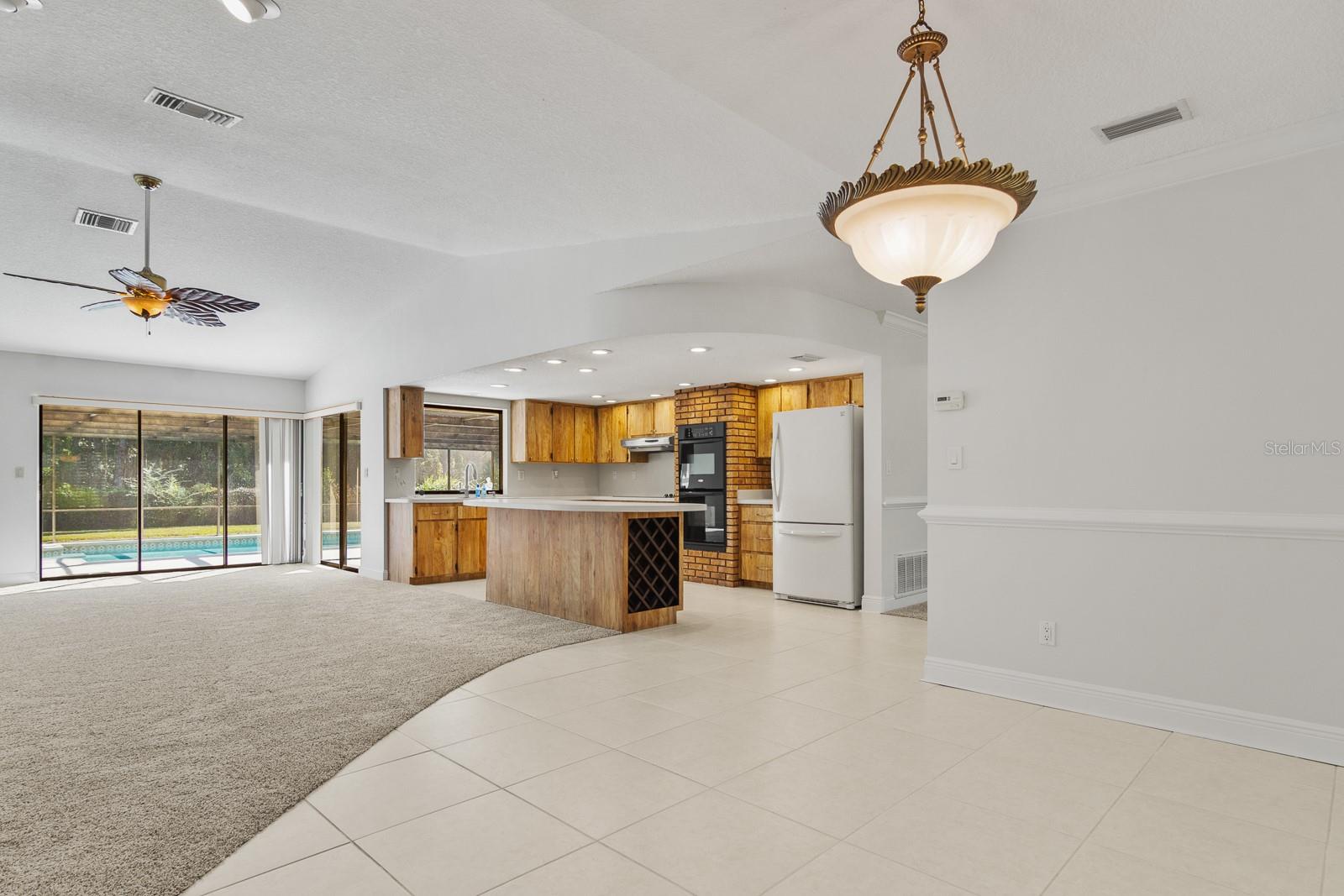 GOLDEN ACRES - Residential Lease