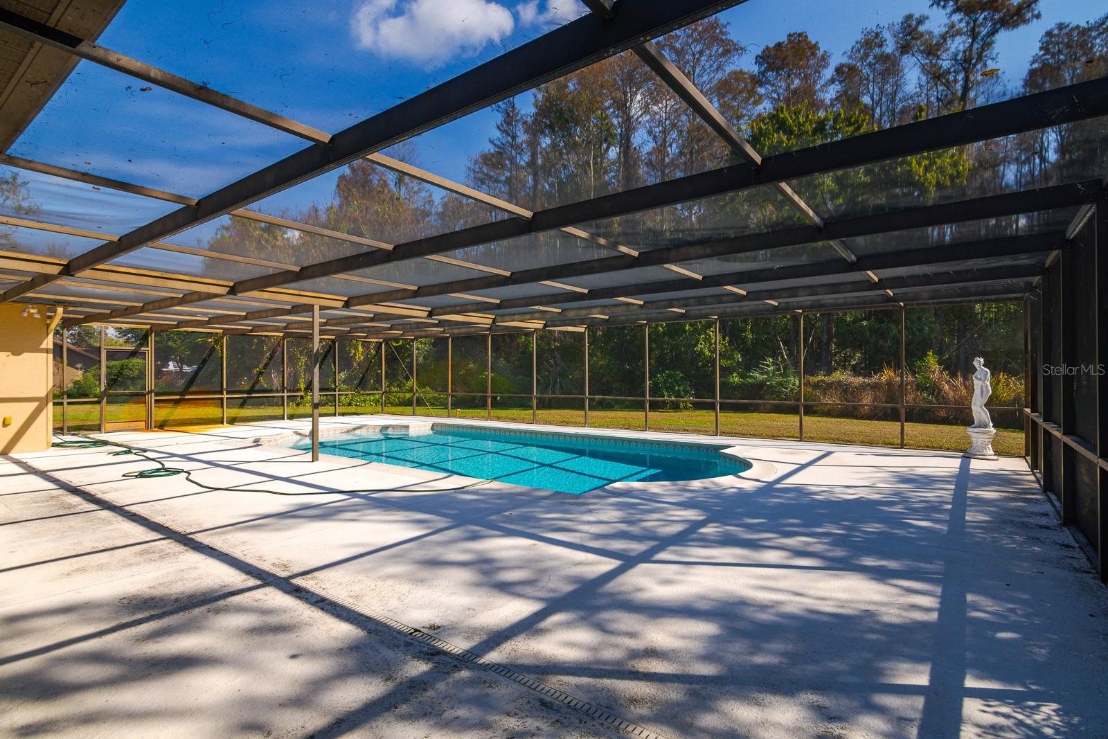 GOLDEN ACRES - Residential Lease