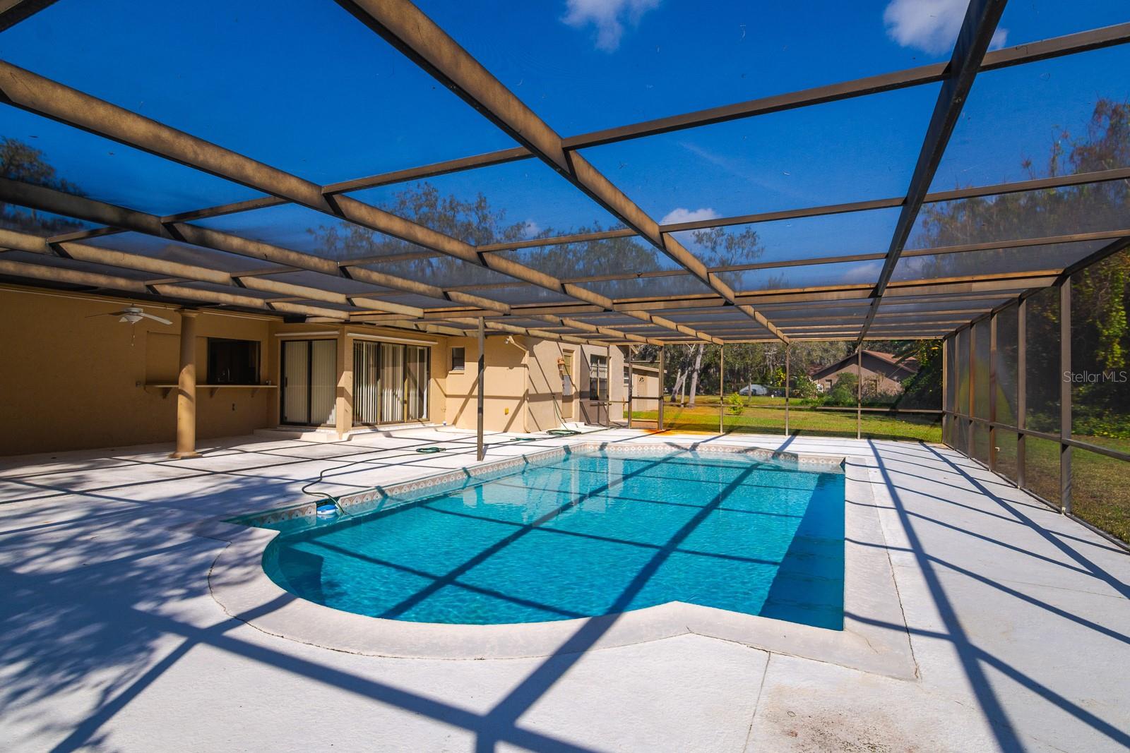 GOLDEN ACRES - Residential Lease