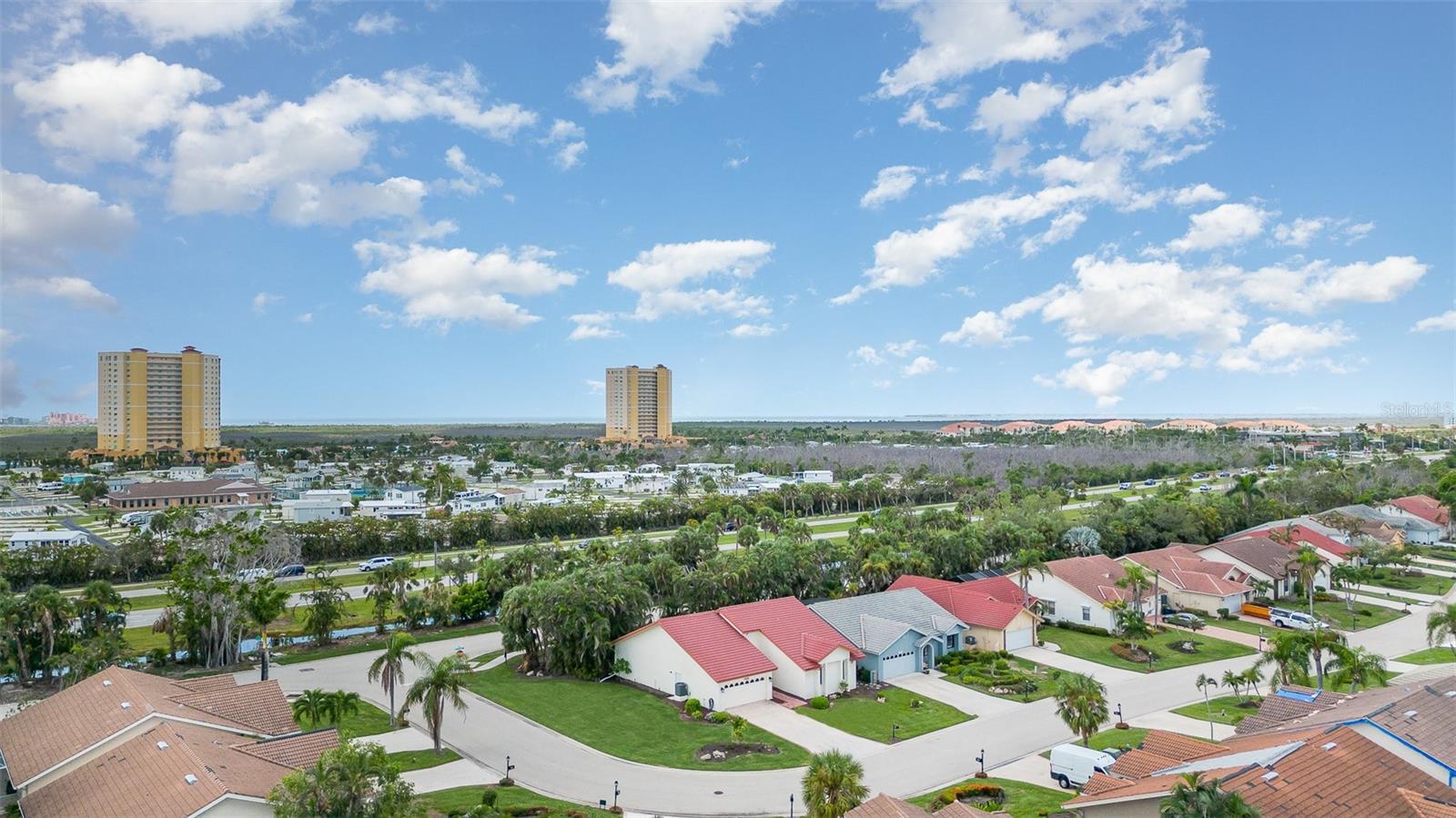 KELLY GREENS 01 - Residential