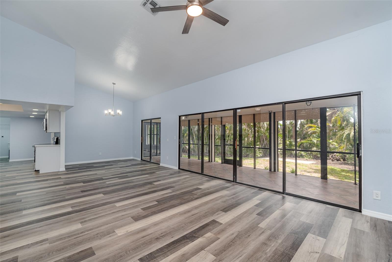 KELLY GREENS 01 - Residential