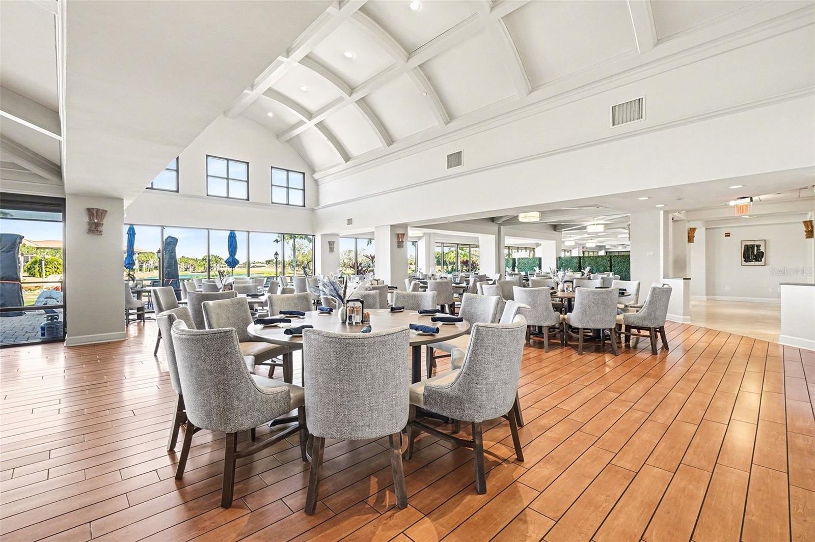 KELLY GREENS 01 - Residential